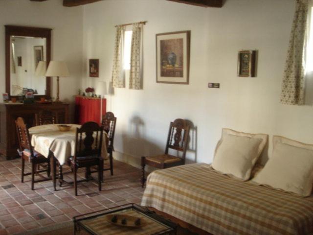 Manoir De La Rousselliere Aparthotel Loches Eksteriør bilde